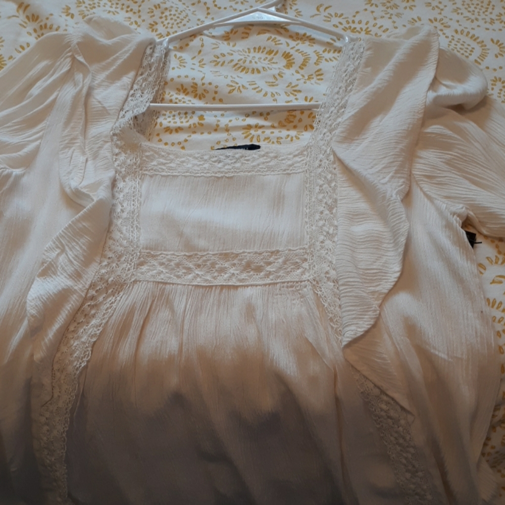 American Eagle peasant top